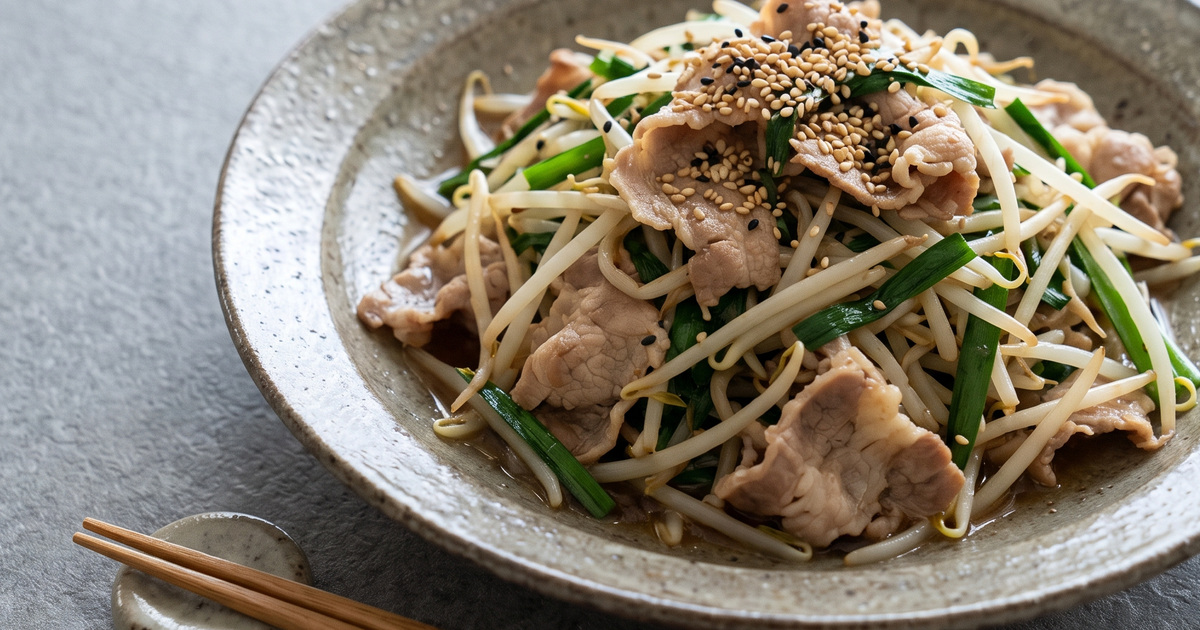 豚肉ともやしの炒め物の料理写真